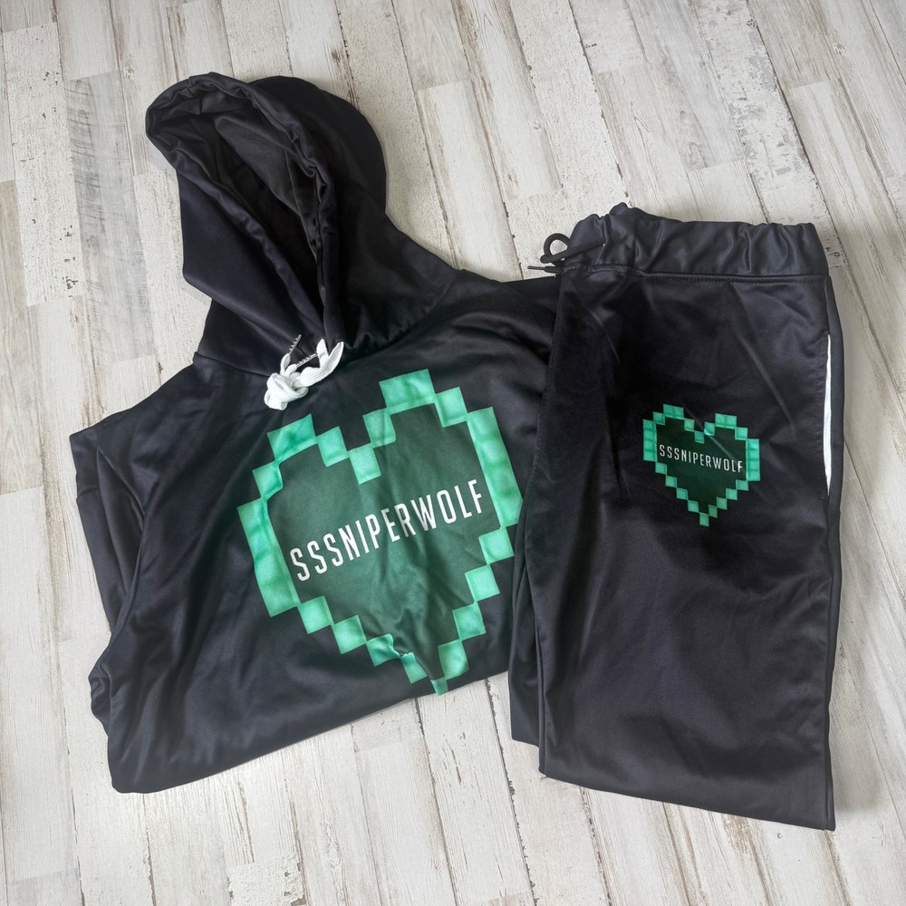 SSSniperWolf Black Hoodie‎ & Jogger Set, Gamer Pixelated Heart Matching Outfit M